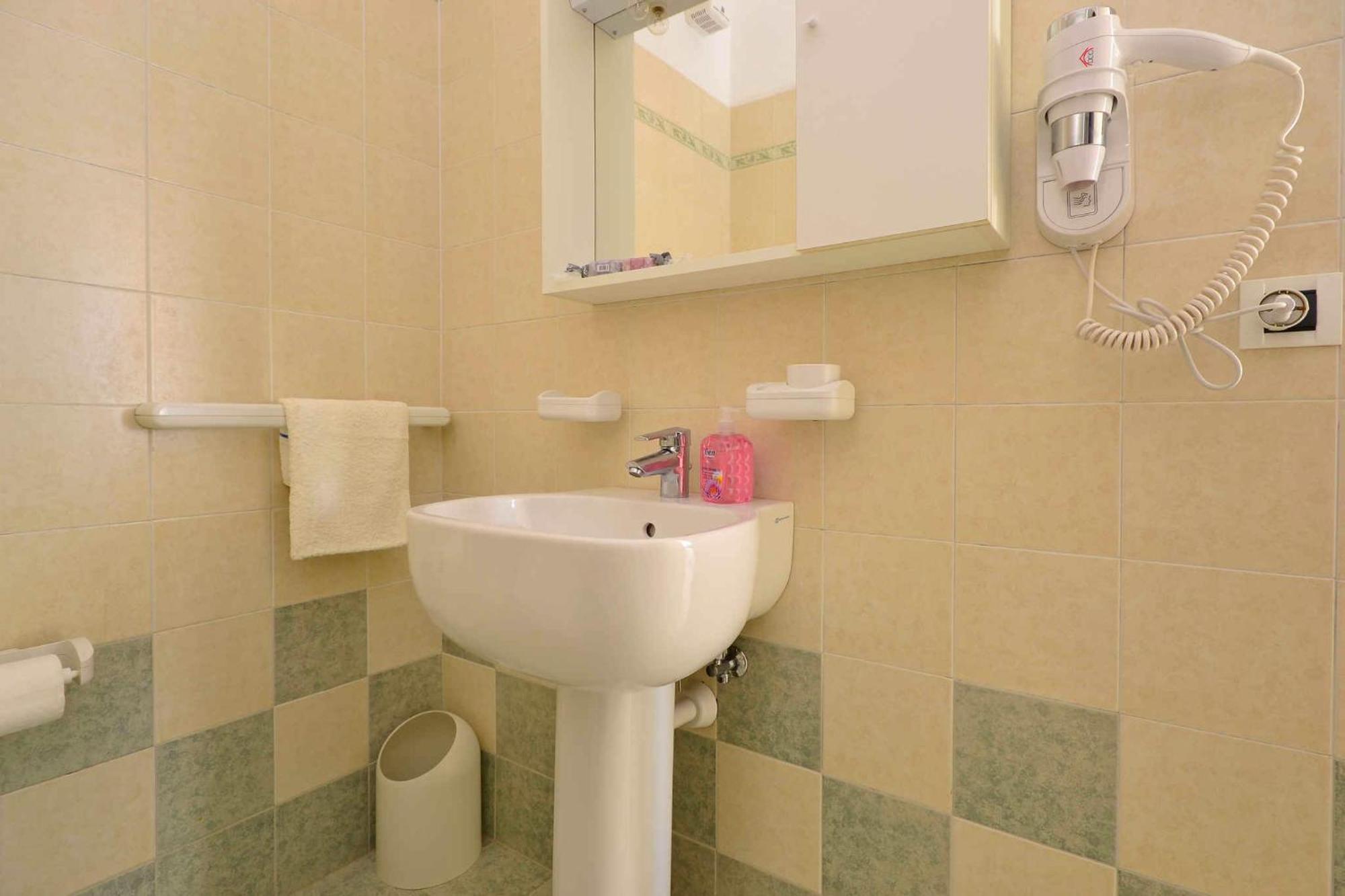 Apartments In Lignano 21632 Lignano Sabbiadoro Room photo